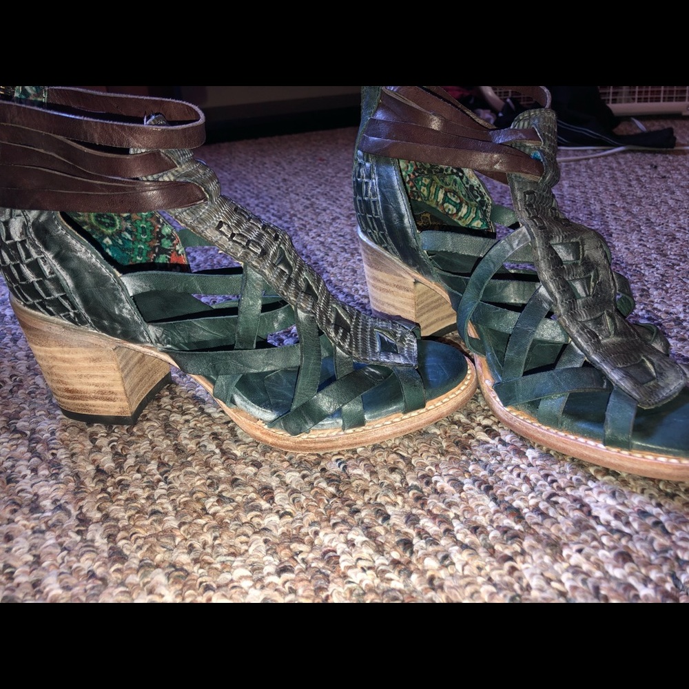 FREEBIRD shoes